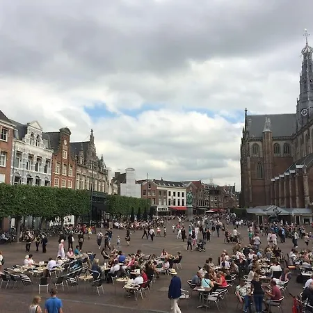 Midden In De Met Balkon En Dakterras